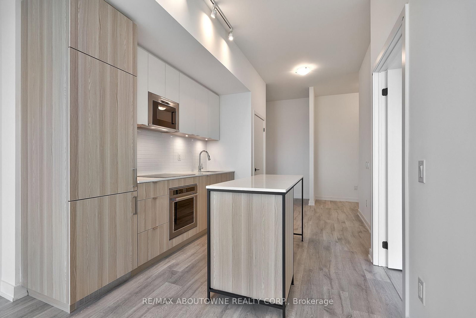 220 MISSINNIHE Way W, Unit 308 - Photo 6