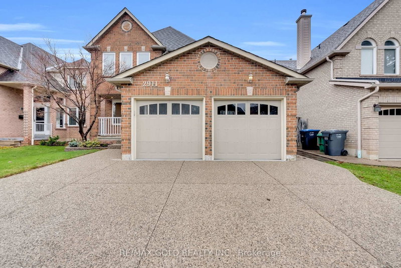 2911 Tradewind Dr, Mississauga, L5N 6L2 | Image 3