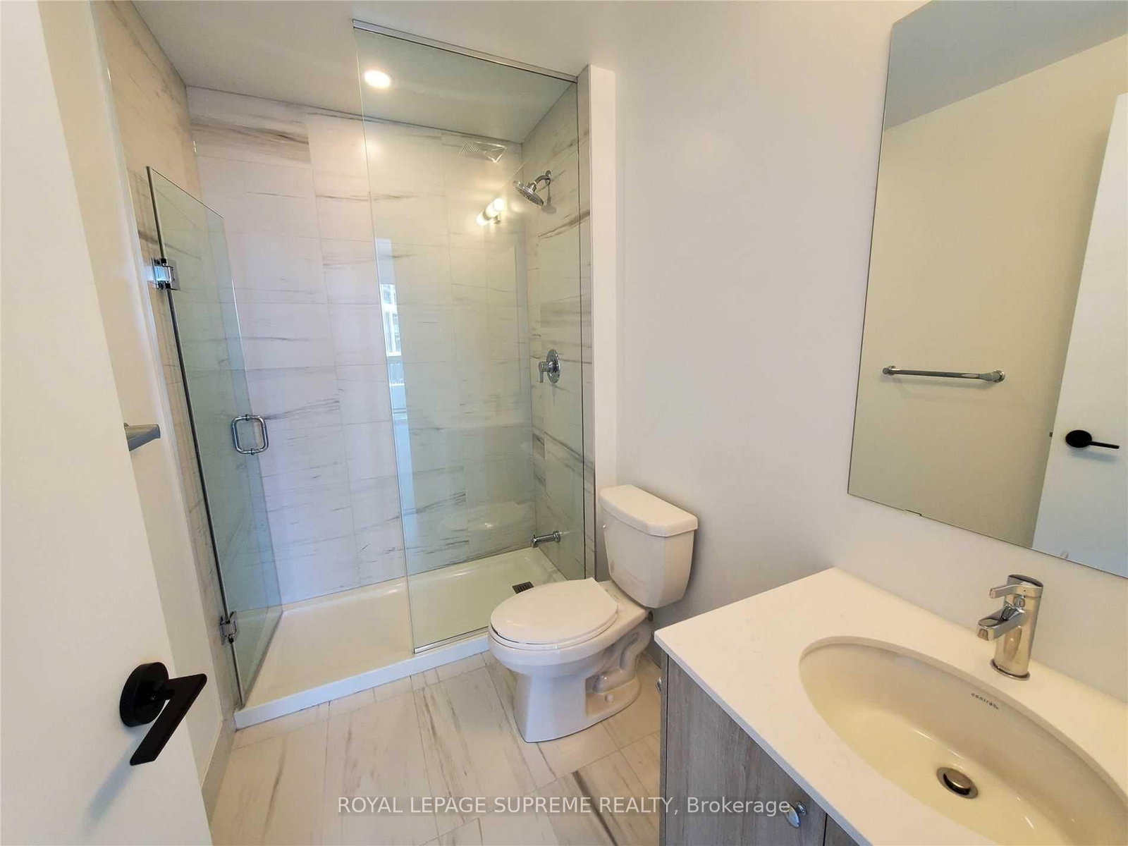 60 George Butchart Drive, Unit 417 - Photo 11