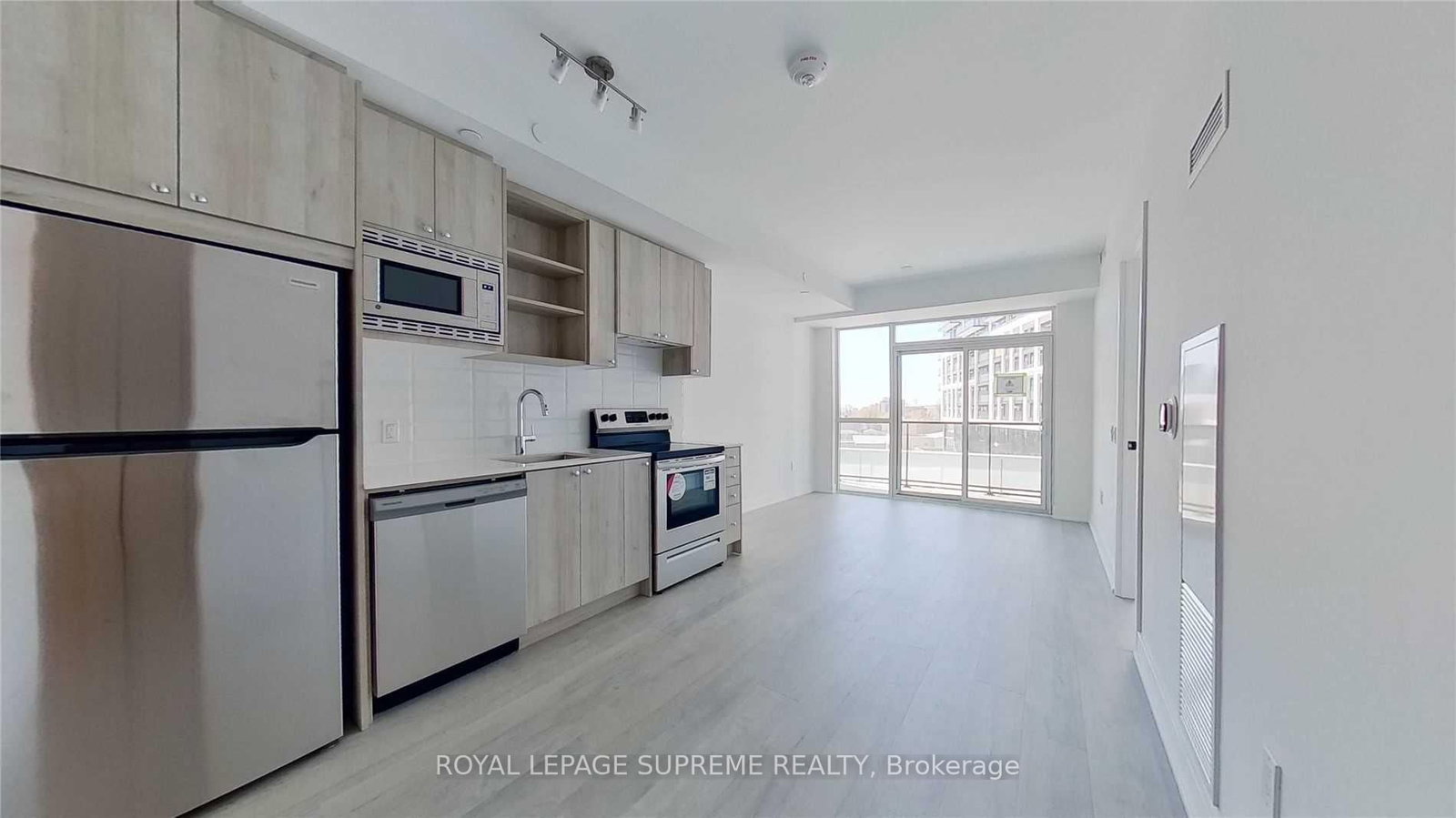 60 George Butchart Drive, Unit 417 - Photo 5