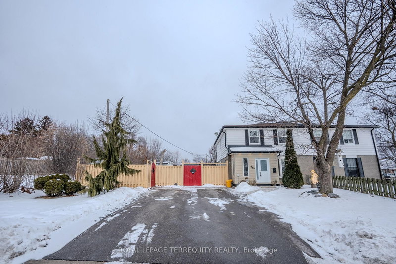 65 Dorset Dr, Brampton, L6T 2Y6 | Image 3