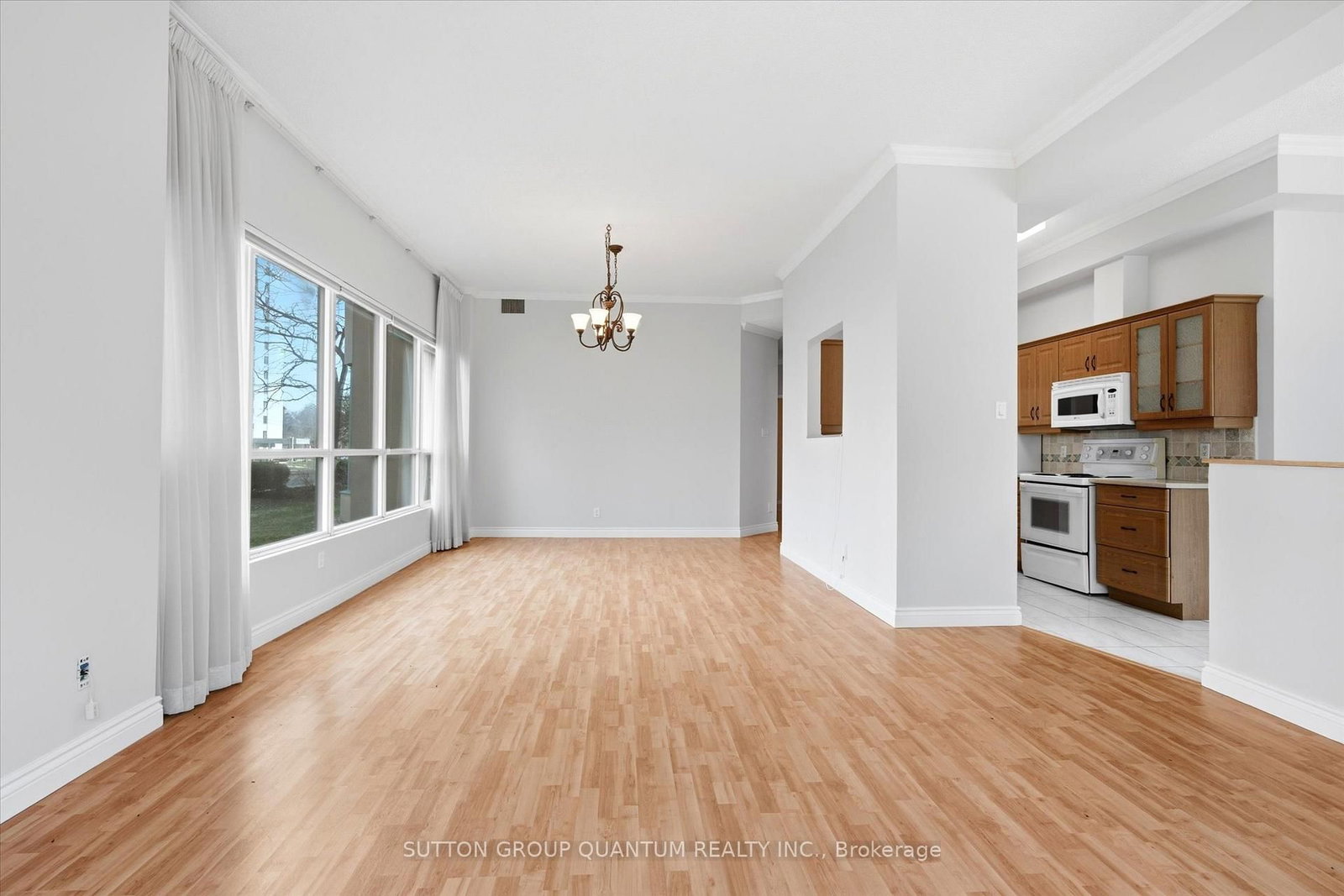 Condo for sale at 102-100 Millside Drive, Milton, Ontario, L9T 5E3 - Old Milton - MLS: W12986634