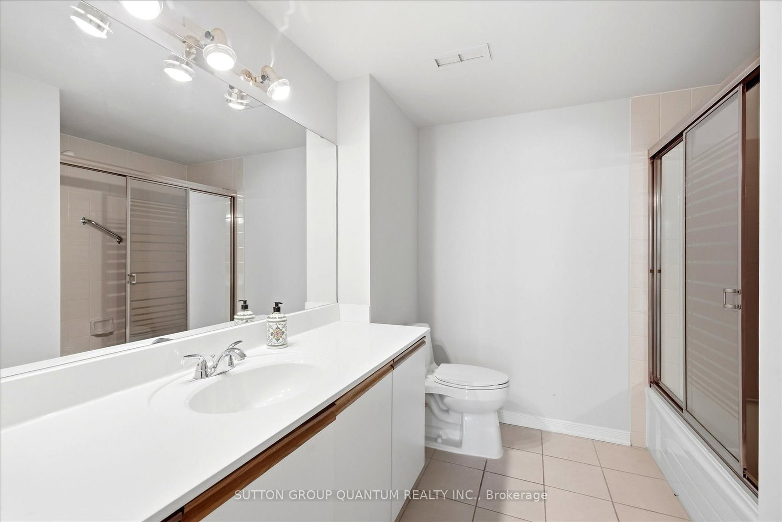 Condo for sale at 102-100 Millside Drive, Milton, Ontario, L9T 5E3 - Old Milton - MLS: W12986634