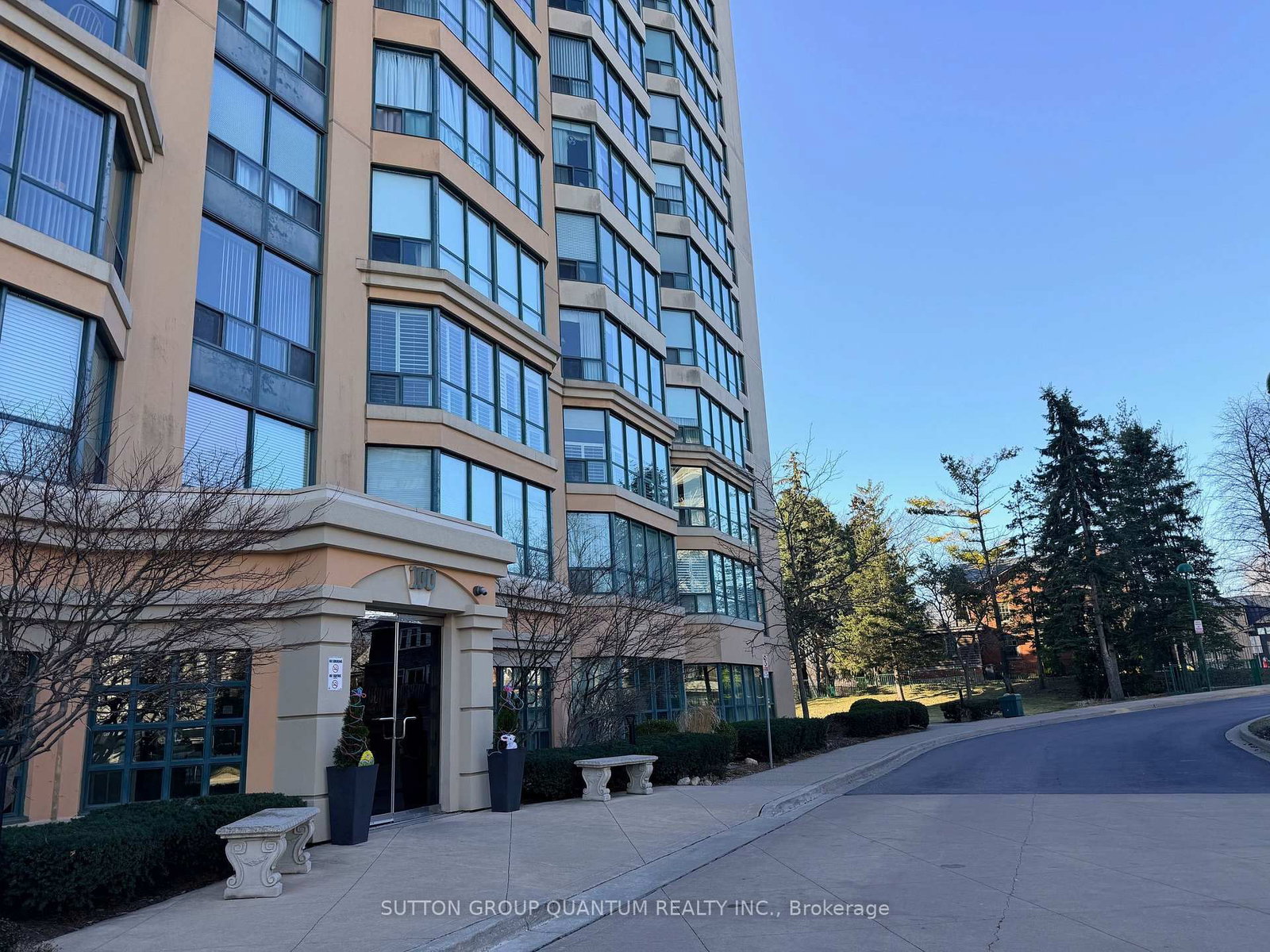 Condo for sale at 102-100 Millside Drive, Milton, Ontario, L9T 5E3 - Old Milton - MLS: W12986634