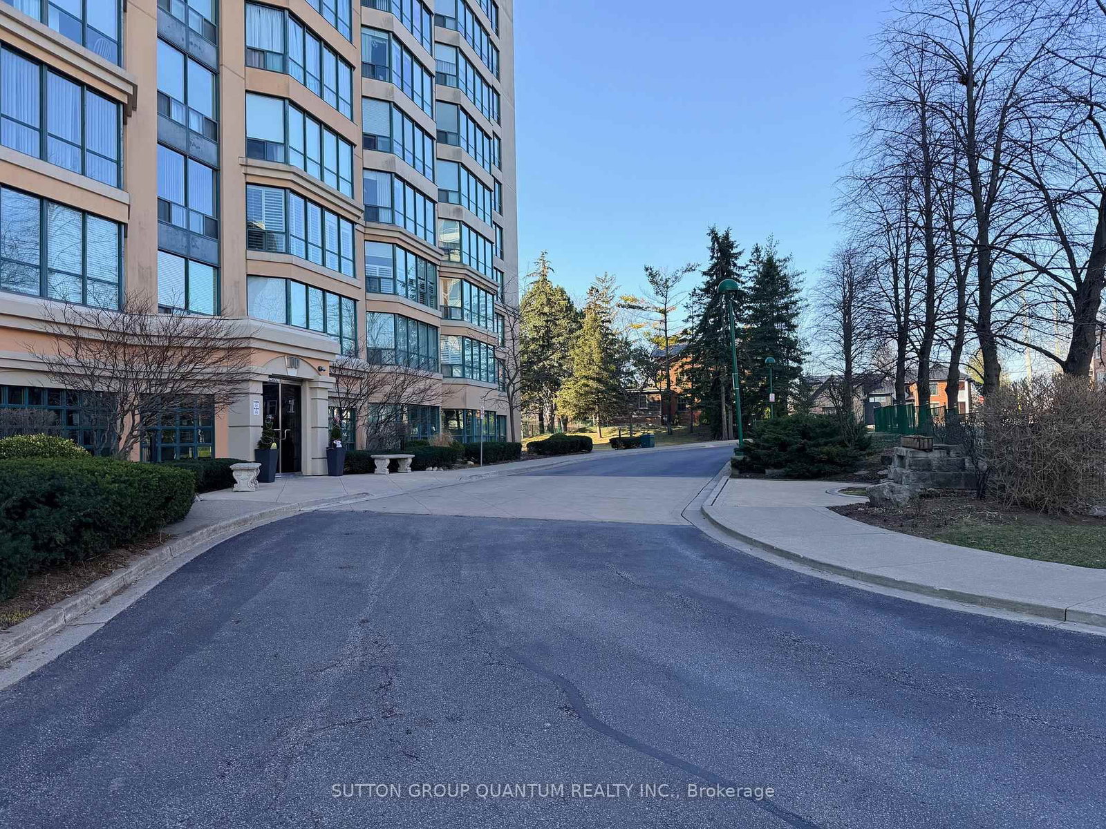 Condo for sale at 102-100 Millside Drive, Milton, Ontario, L9T 5E3 - Old Milton - MLS: W12986634