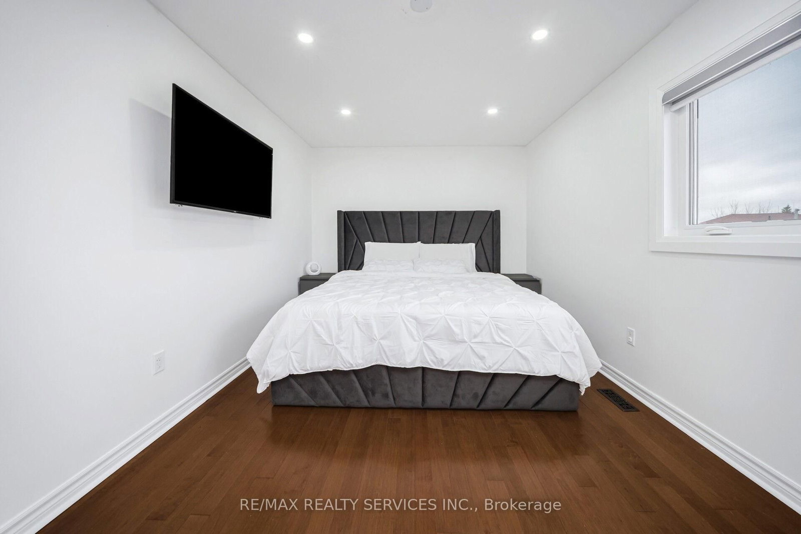 19 Wayne Nicol Drive - Photo 32