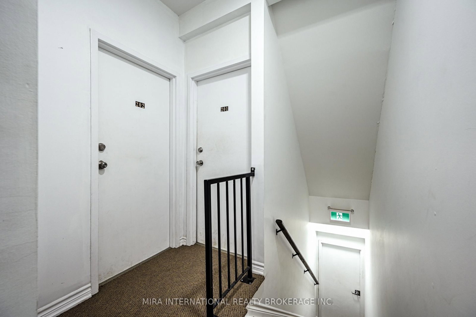 70 Melbourne Avenue, Unit 202 - Photo 8