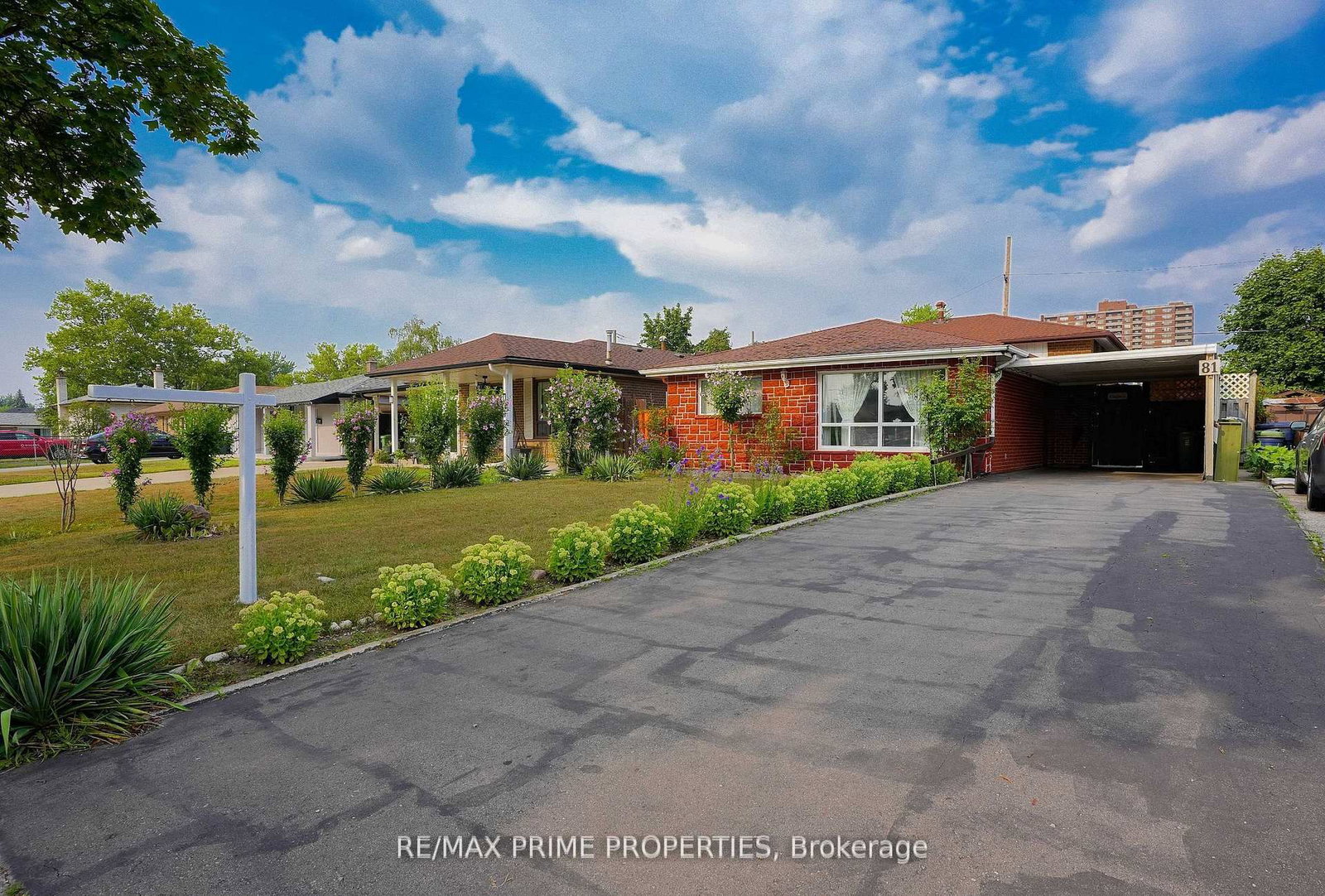 Property at 81 Silverstone