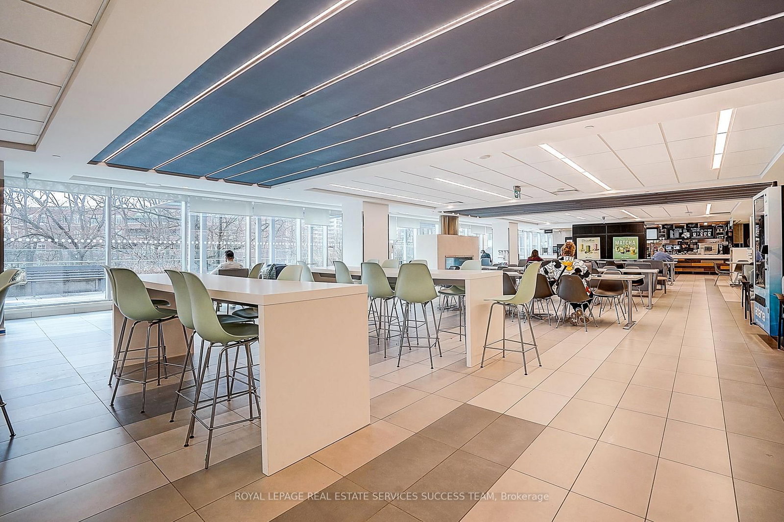 1230 North Shore Boulevard, Unit 2B - Photo 33