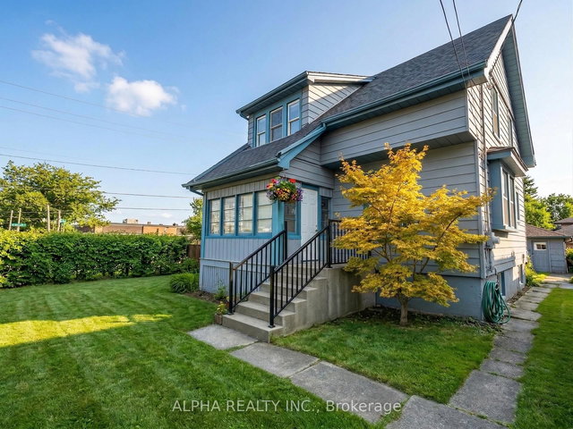 Upper - 92 Nelson Street W