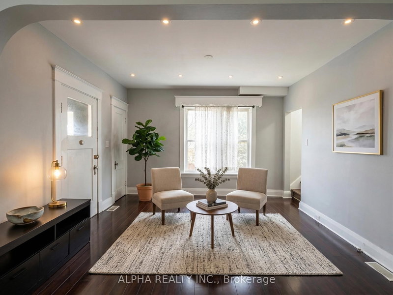 Upper - 92 Nelson St W, Brampton, L6X 1W2 | Image 2