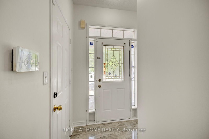 53 Feather Reed Way, Brampton, L6R 2Z7 | Image 2