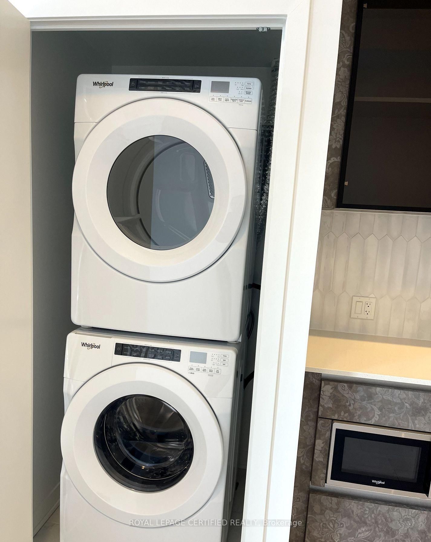 395 Dundas Street, Unit 131 - Photo 10