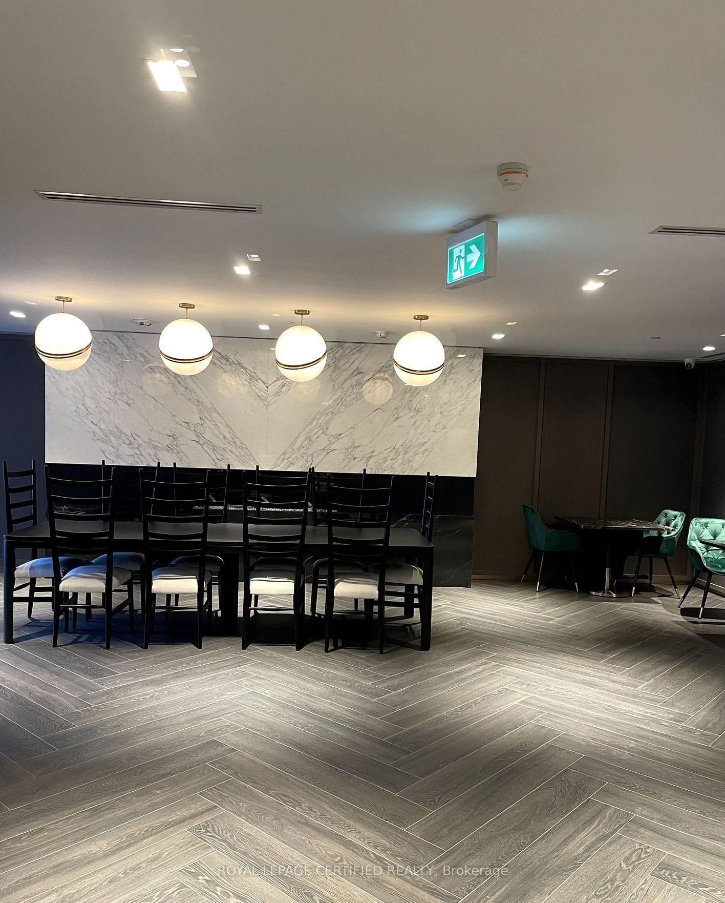 395 Dundas Street, Unit 131 - Photo 18