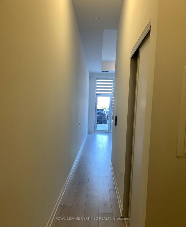 131 - 395 Dundas Street