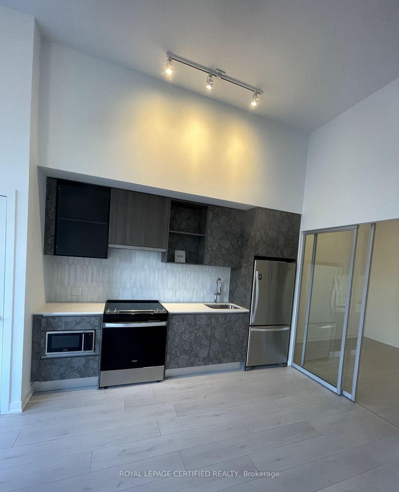 395 Dundas Street, Unit 131 - Photo 6