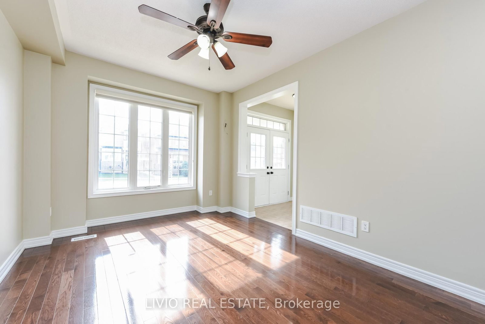 Semi-Detached House for sale at 48 Bonnie Braes Drive, Brampton, Ontario, L6Y 0Y5 - Credit Valley - MLS: W12987036