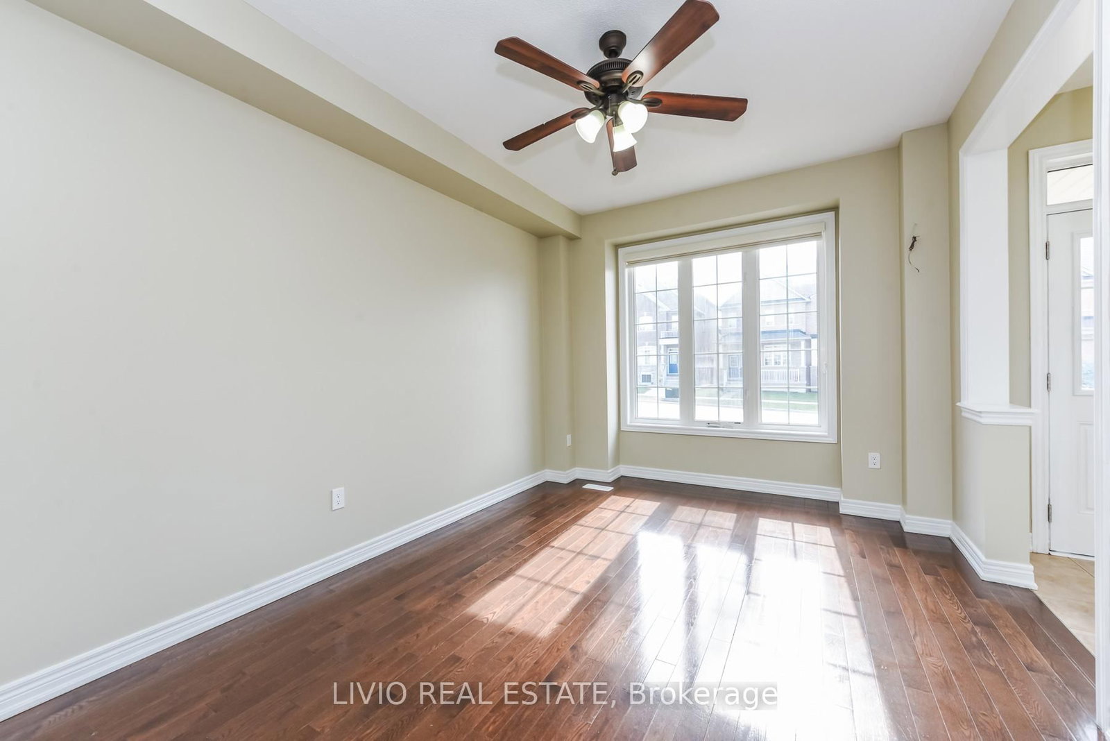 Semi-Detached House for sale at 48 Bonnie Braes Drive, Brampton, Ontario, L6Y 0Y5 - Credit Valley - MLS: W12987036