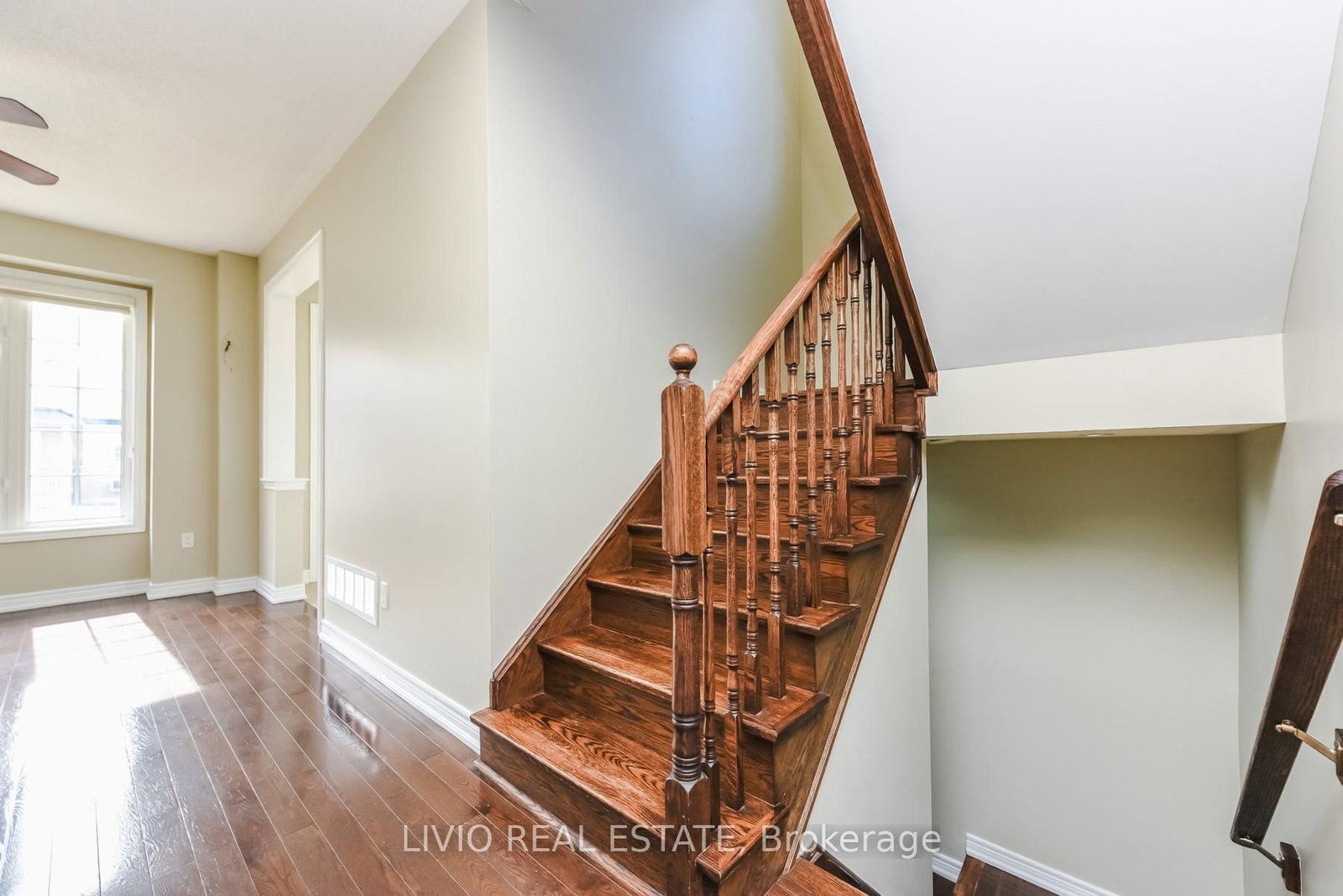 Semi-Detached House for sale at 48 Bonnie Braes Drive, Brampton, Ontario, L6Y 0Y5 - Credit Valley - MLS: W12987036