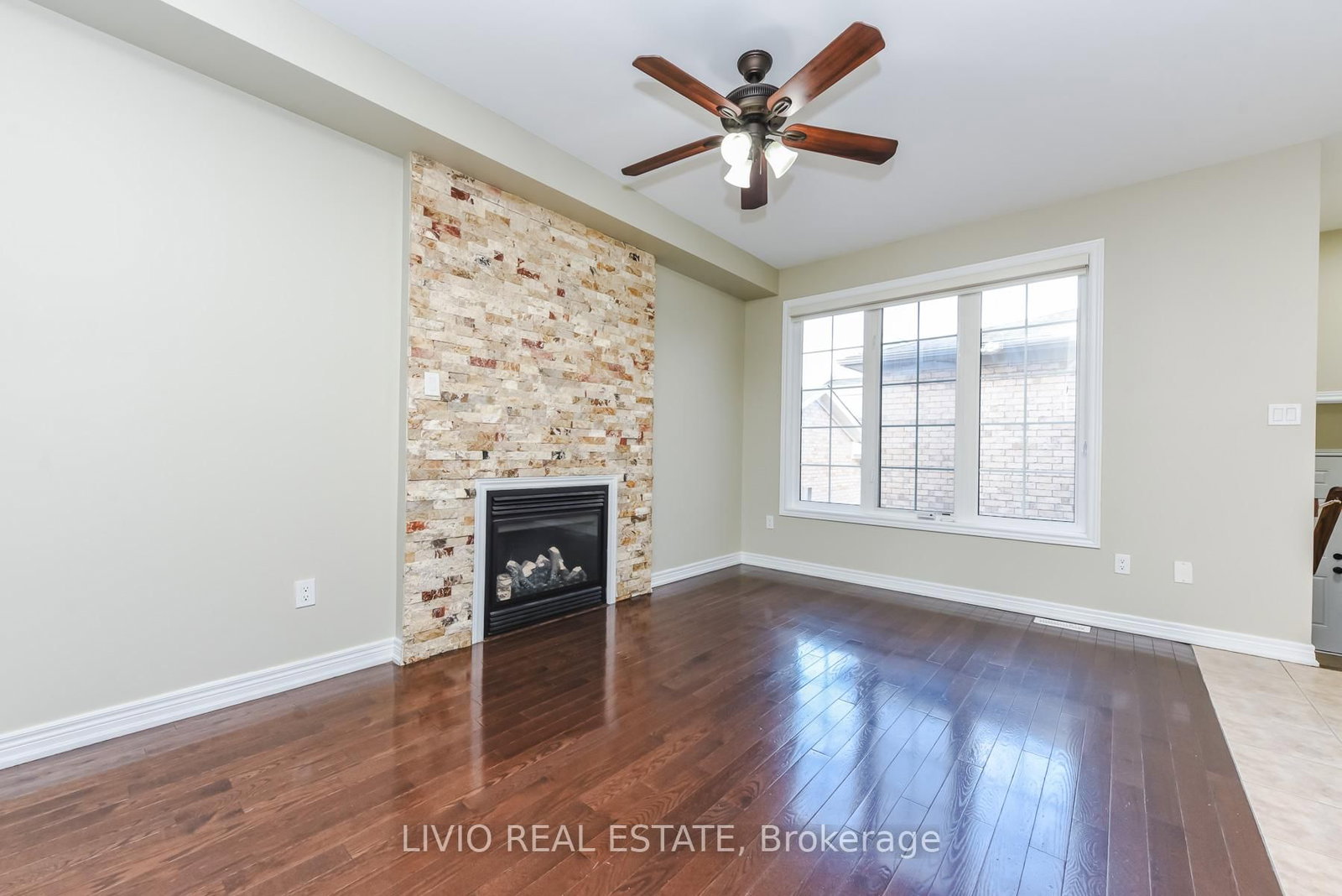 Semi-Detached House for sale at 48 Bonnie Braes Drive, Brampton, Ontario, L6Y 0Y5 - Credit Valley - MLS: W12987036