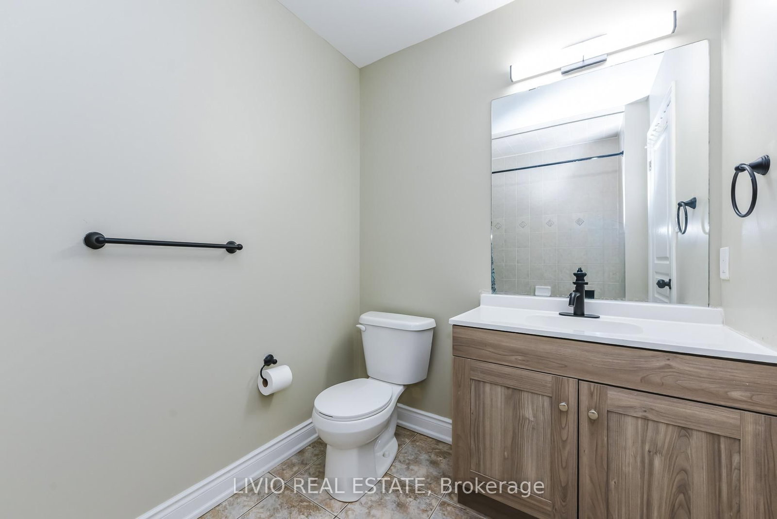 Semi-Detached House for sale at 48 Bonnie Braes Drive, Brampton, Ontario, L6Y 0Y5 - Credit Valley - MLS: W12987036