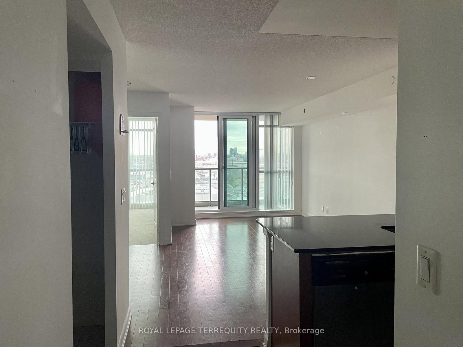 205 Sherway Gardens Road, Unit 1904 - Photo 4