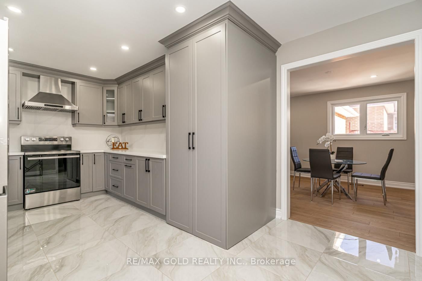 Detached House for sale at 48 Malcolm Crescent, Brampton, Ontario, L6S 3C8 - Central Park - MLS: W12987078