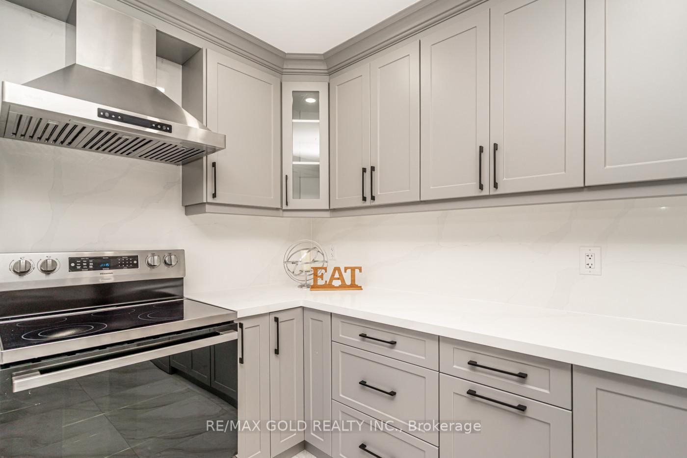 Detached House for sale at 48 Malcolm Crescent, Brampton, Ontario, L6S 3C8 - Central Park - MLS: W12987078