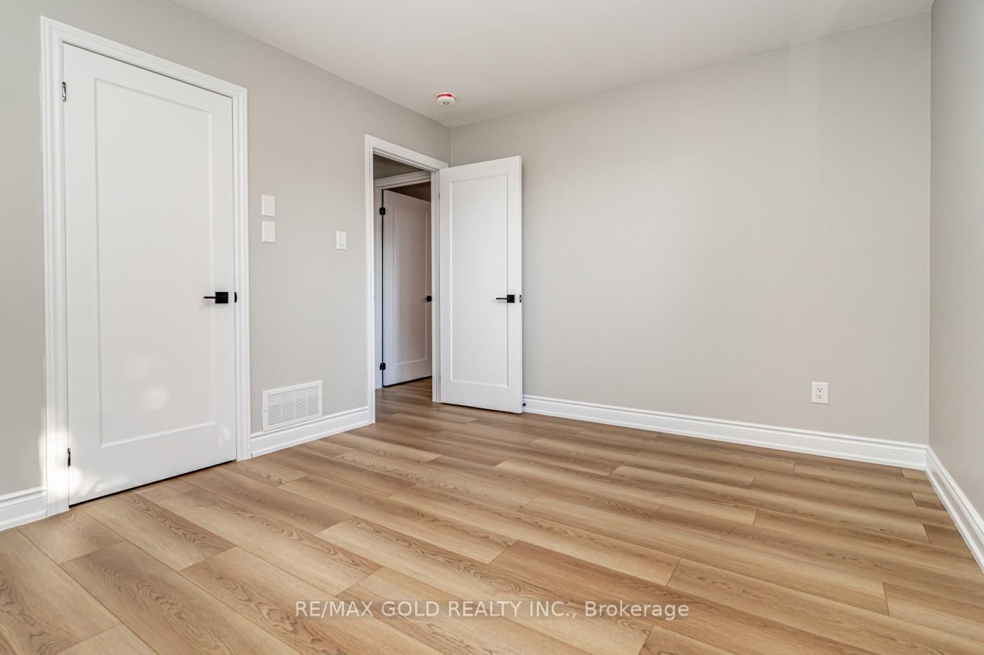 Detached House for sale at 48 Malcolm Crescent, Brampton, Ontario, L6S 3C8 - Central Park - MLS: W12987078