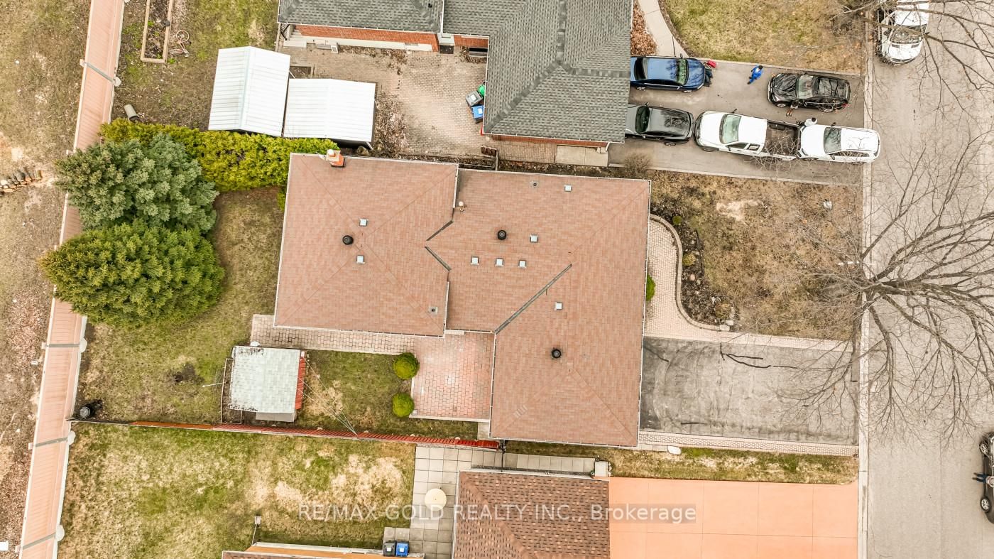 Detached House for sale at 48 Malcolm Crescent, Brampton, Ontario, L6S 3C8 - Central Park - MLS: W12987078