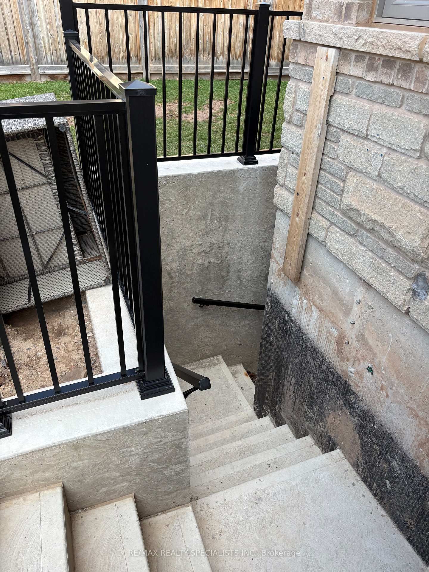 1351 Queens Plate Road - Photo 2