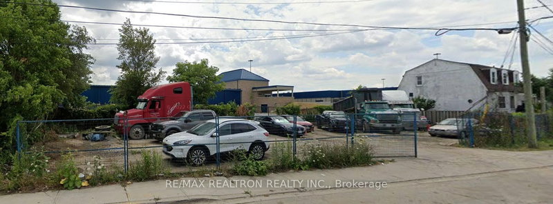 1991 Wilson Ave, Toronto, M9M 1A9 | Image 3