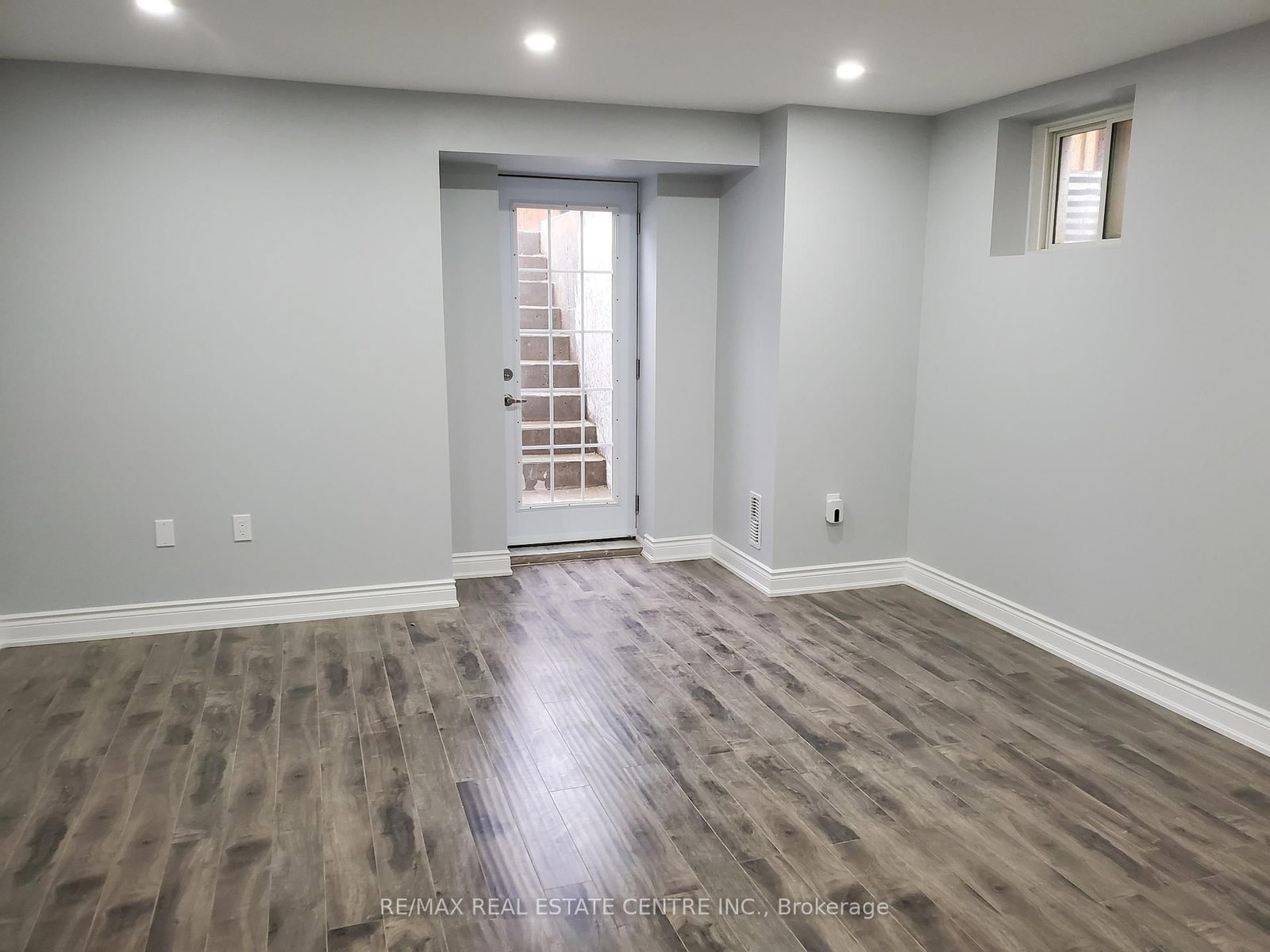 379 Trudeau Drive - Photo 12