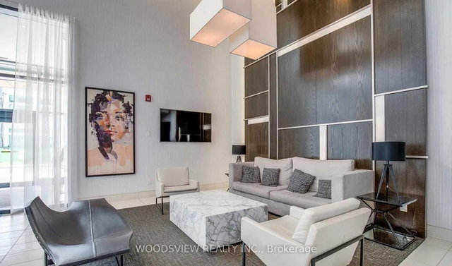 3403 - 510 Curran Place