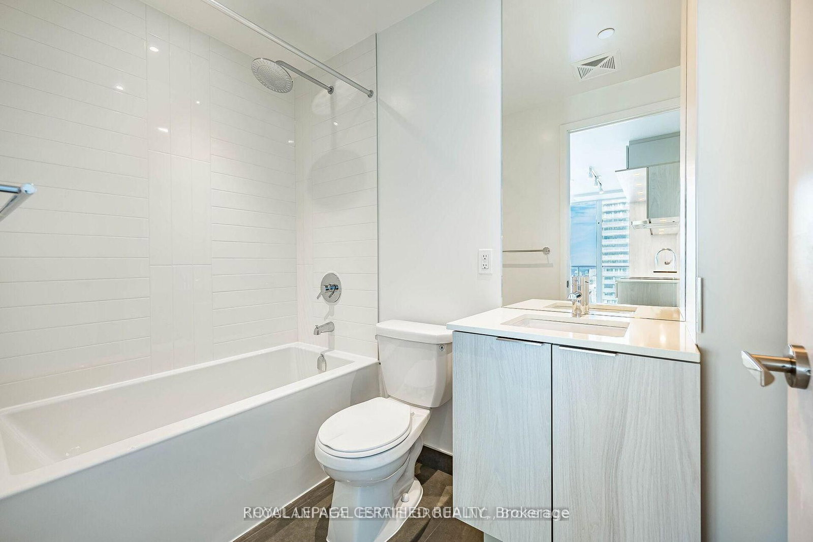 448 Burmhamthorpe Road, Unit 3411 - Photo 11