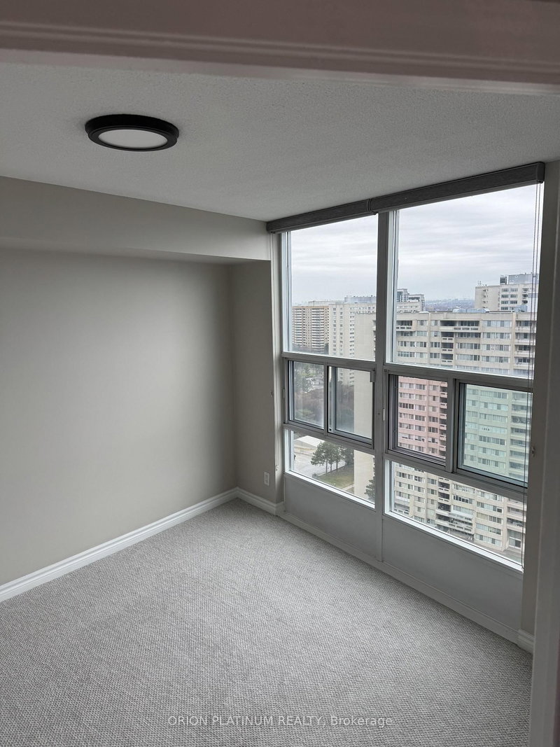 home for lease on 2112-33 Elm Drive