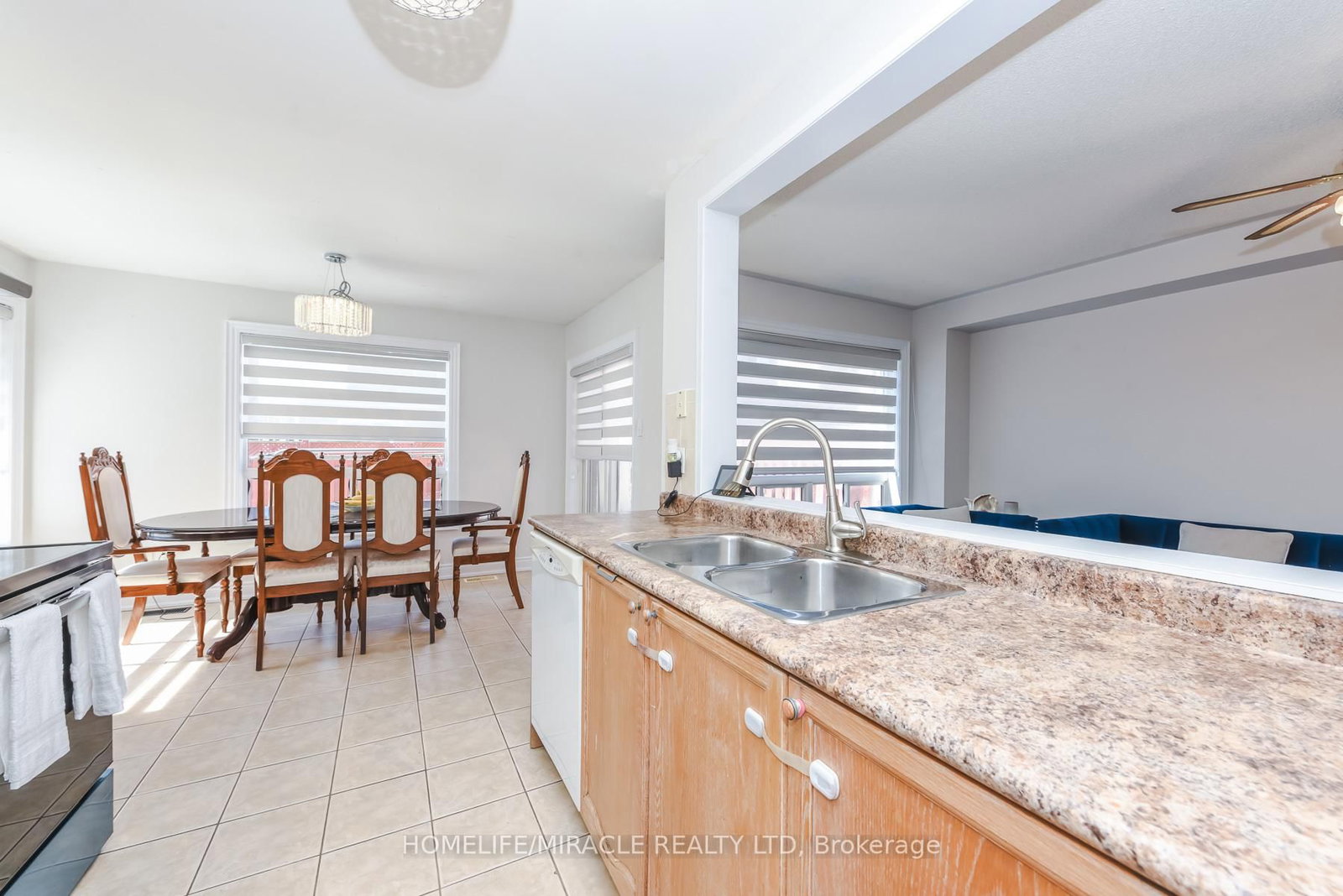 Detached House for sale at 114 Edenbrook Hill Drive, Brampton, Ontario, L7A 2P2 - Fletcher's Meadow - MLS: W12987264