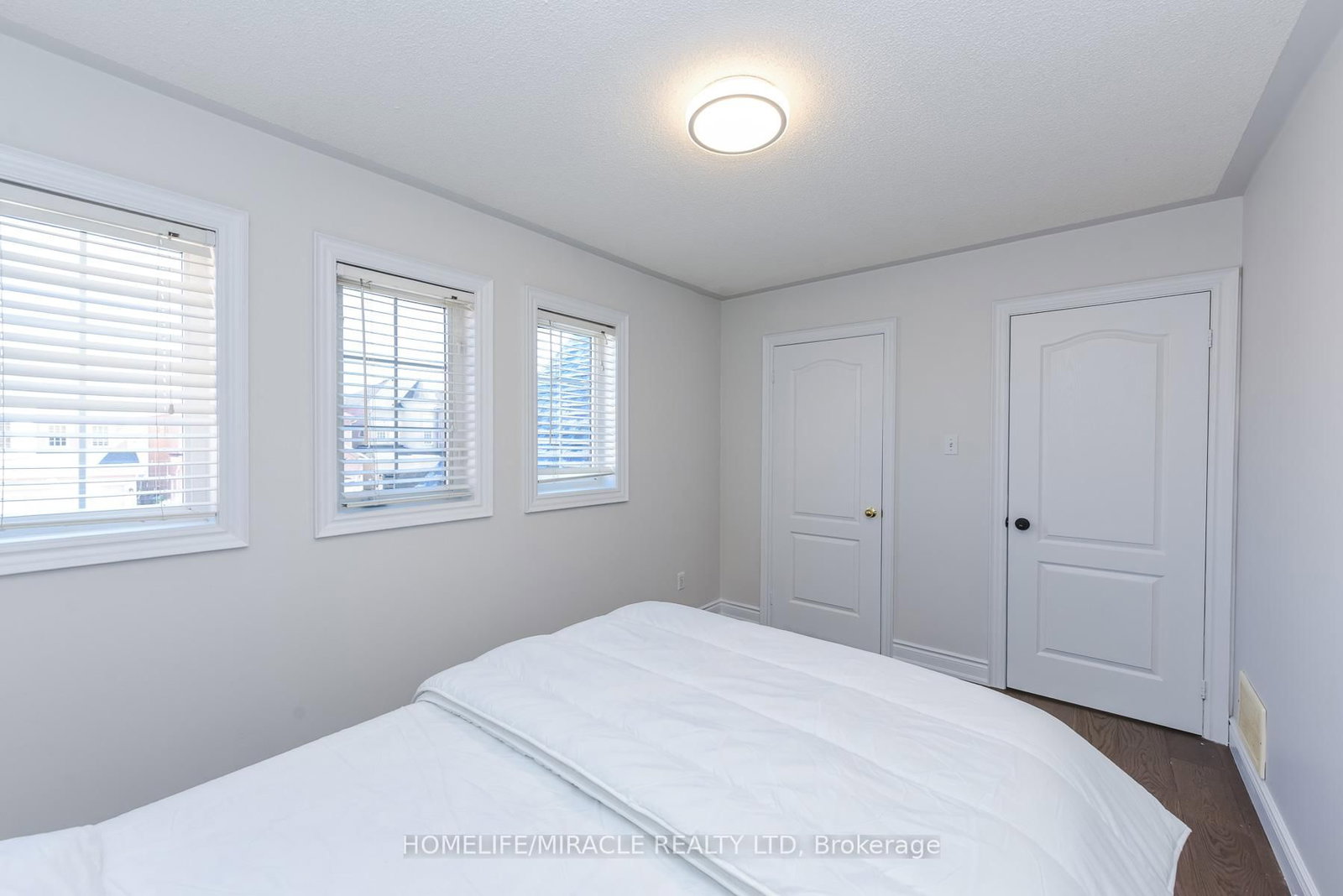 Detached House for sale at 114 Edenbrook Hill Drive, Brampton, Ontario, L7A 2P2 - Fletcher's Meadow - MLS: W12987264