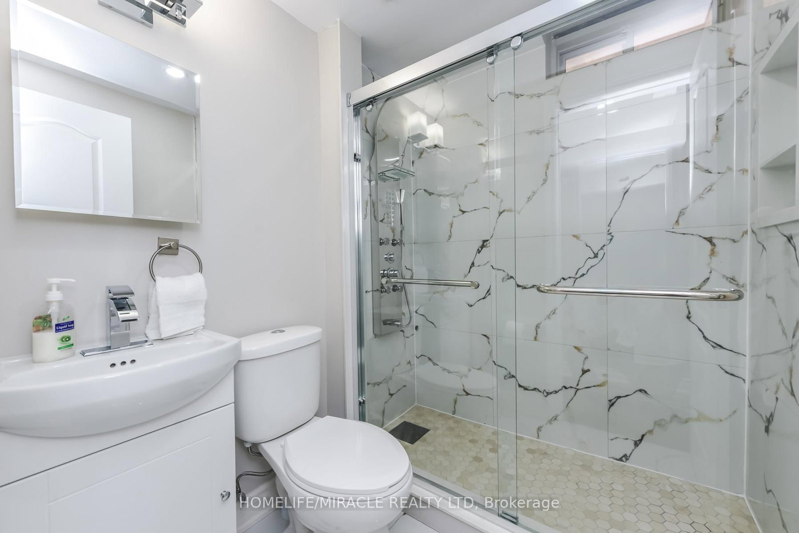 Detached House for sale at 114 Edenbrook Hill Drive, Brampton, Ontario, L7A 2P2 - Fletcher's Meadow - MLS: W12987264