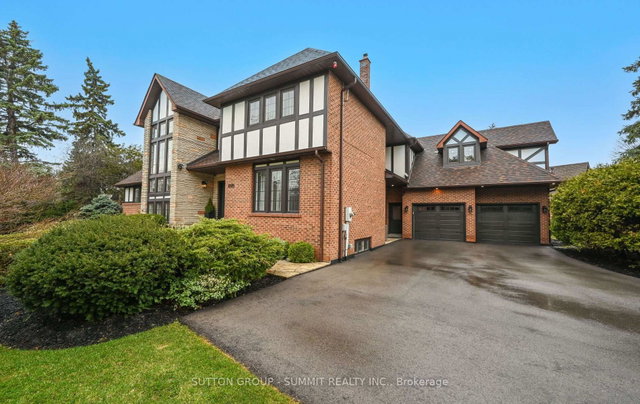 1095 Geran Crescent