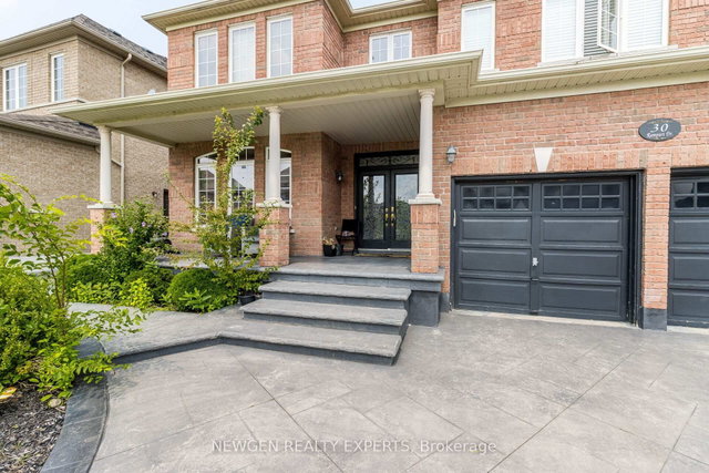 30 Rampart Drive