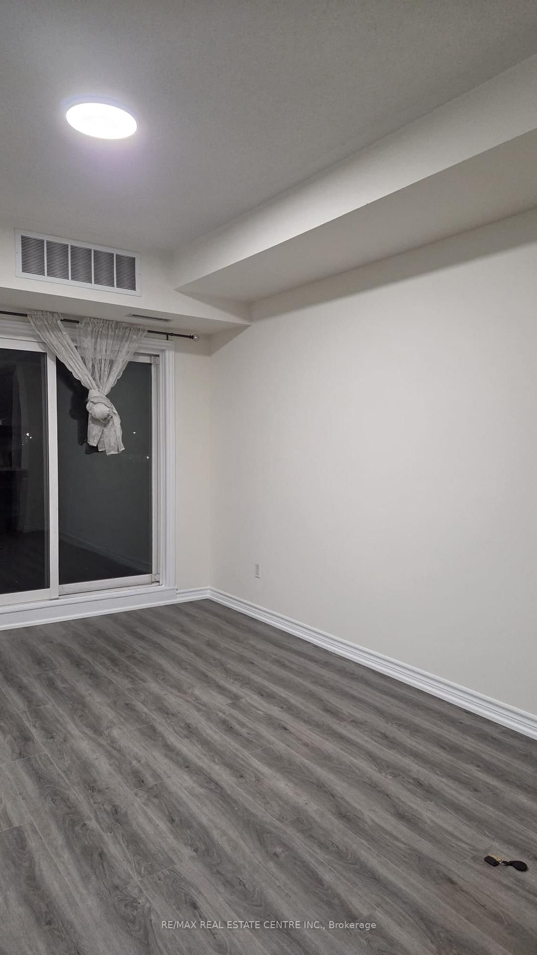 570 Lolita Gardens, Unit 424 - Photo 10