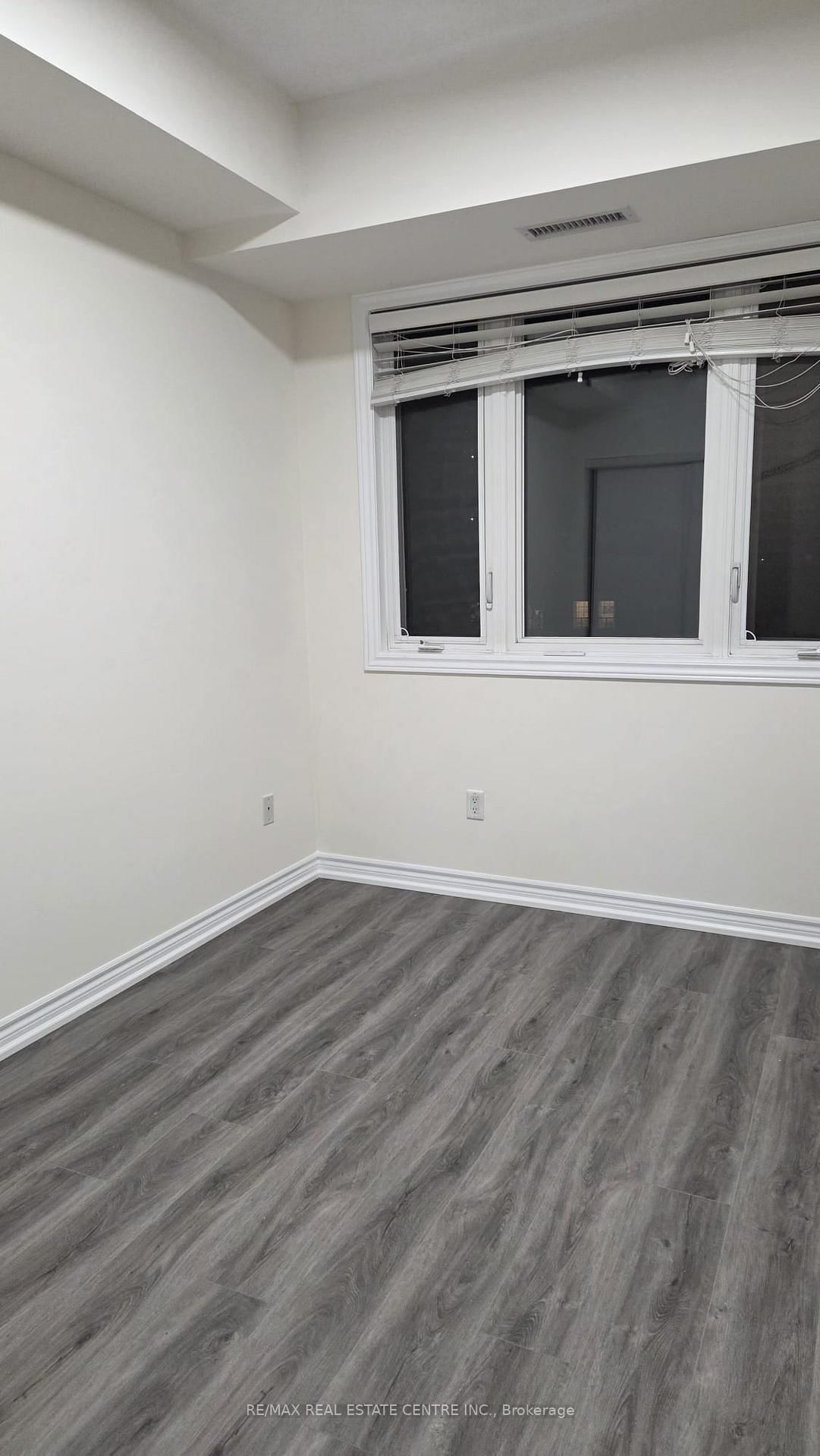 570 Lolita Gardens, Unit 424 - Photo 6