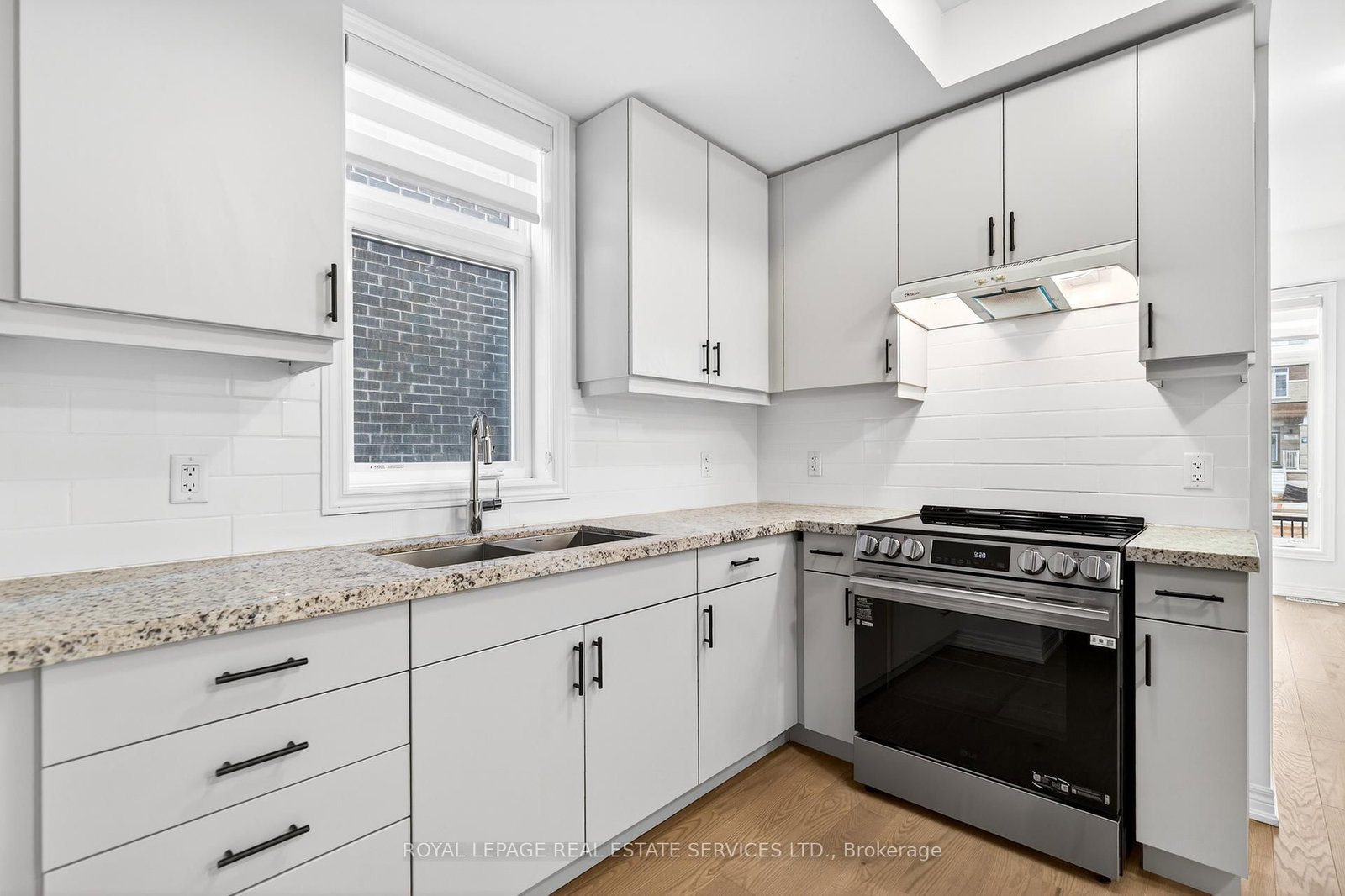 3201 Sixth Line, Unit Unit 2 - Photo 11