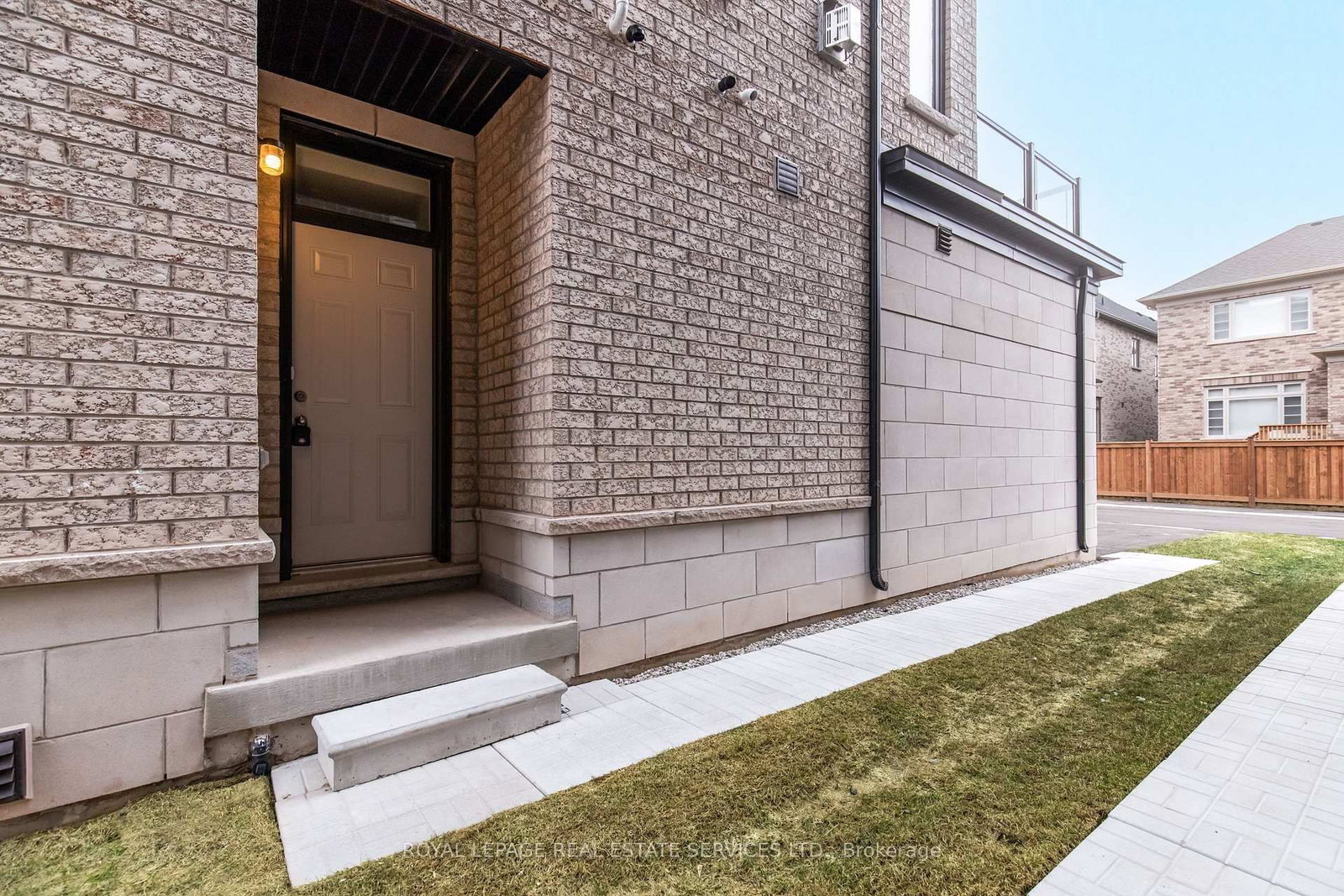 3201 Sixth Line, Unit Unit 2 - Photo 3