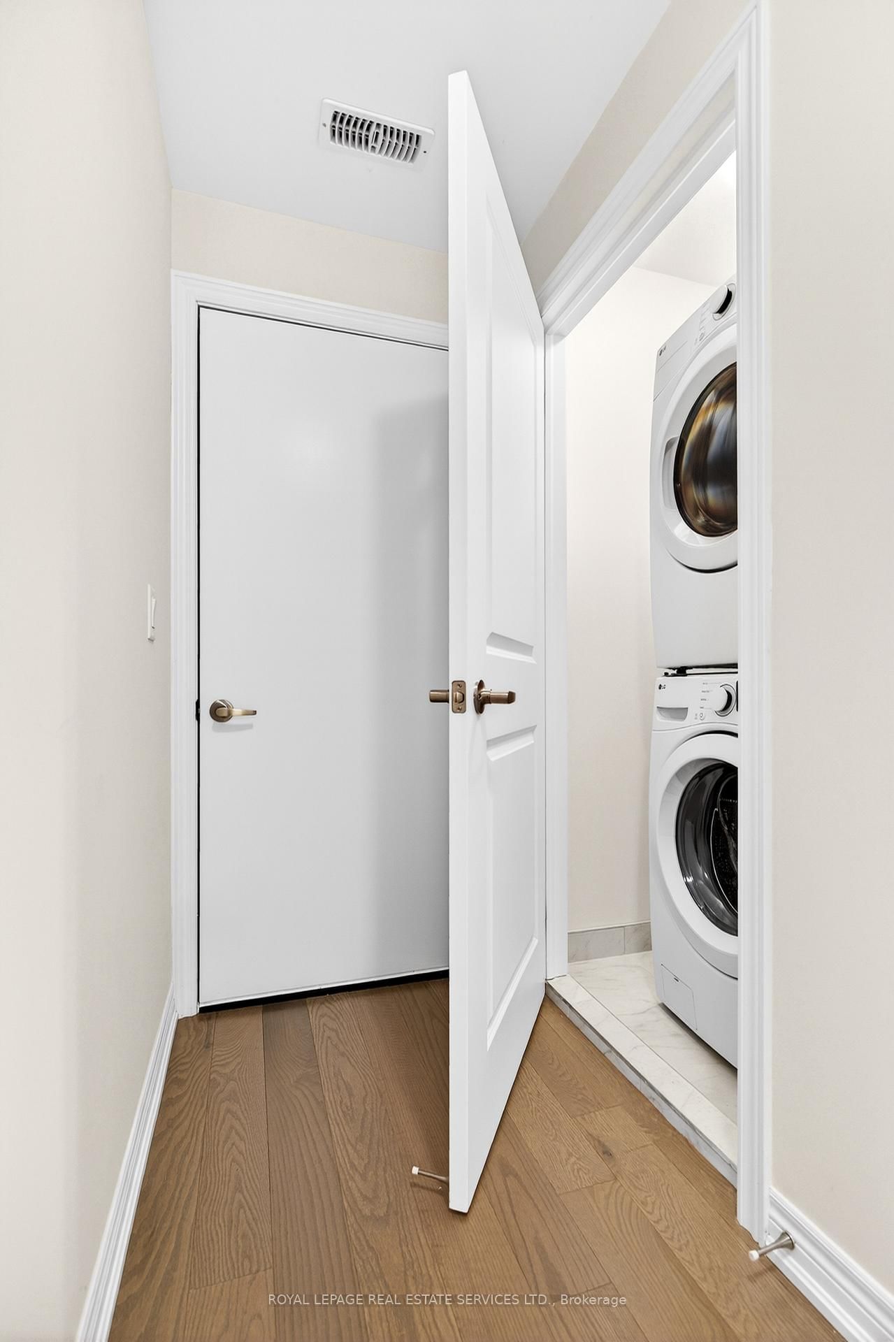 3201 Sixth Line, Unit Unit 2 - Photo 33