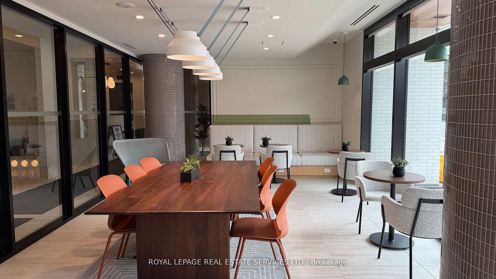 1660 Bloor Street W, Unit 401 - Photo 15