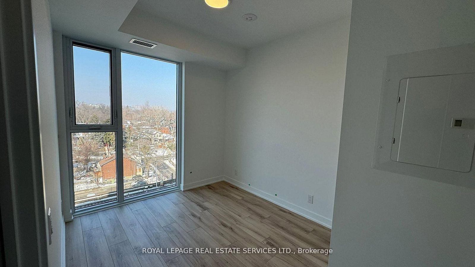 1660 Bloor Street W, Unit 401 - Photo 9