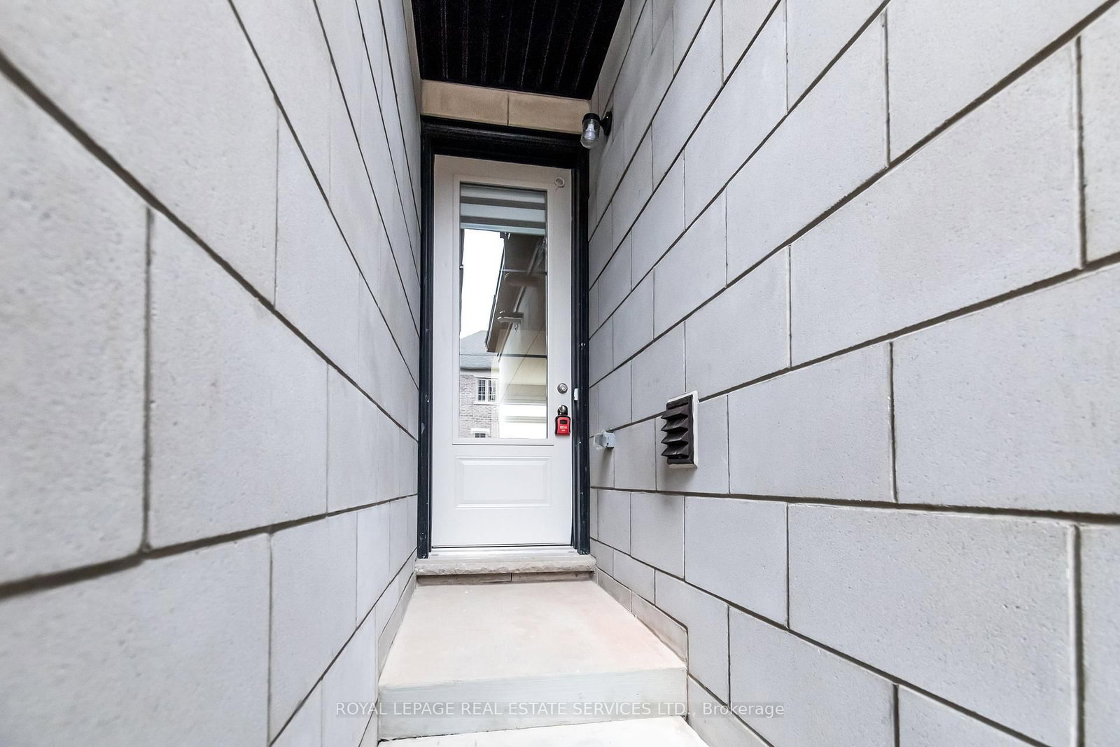 3207 Sixth Line, Unit Unit 2 - Photo 3