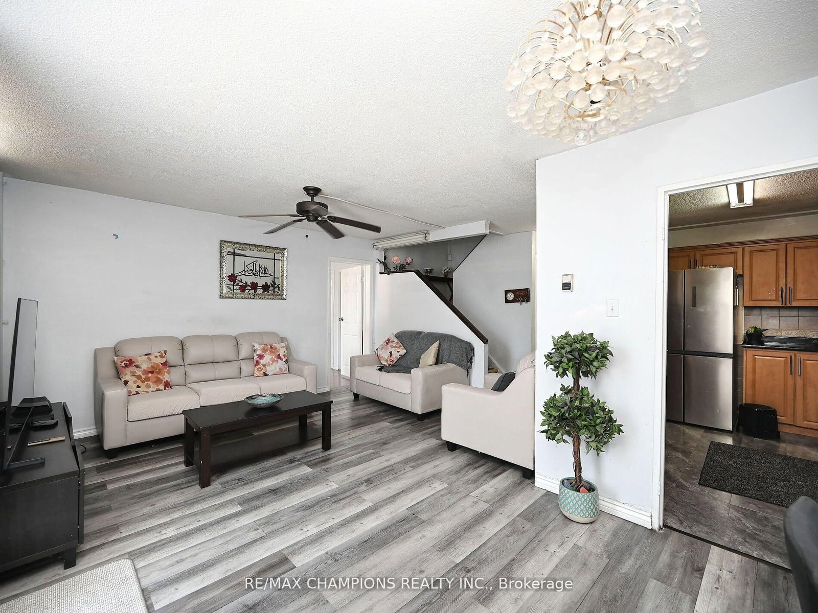 1050 Stainton Drive E, Unit 112 - Photo 6